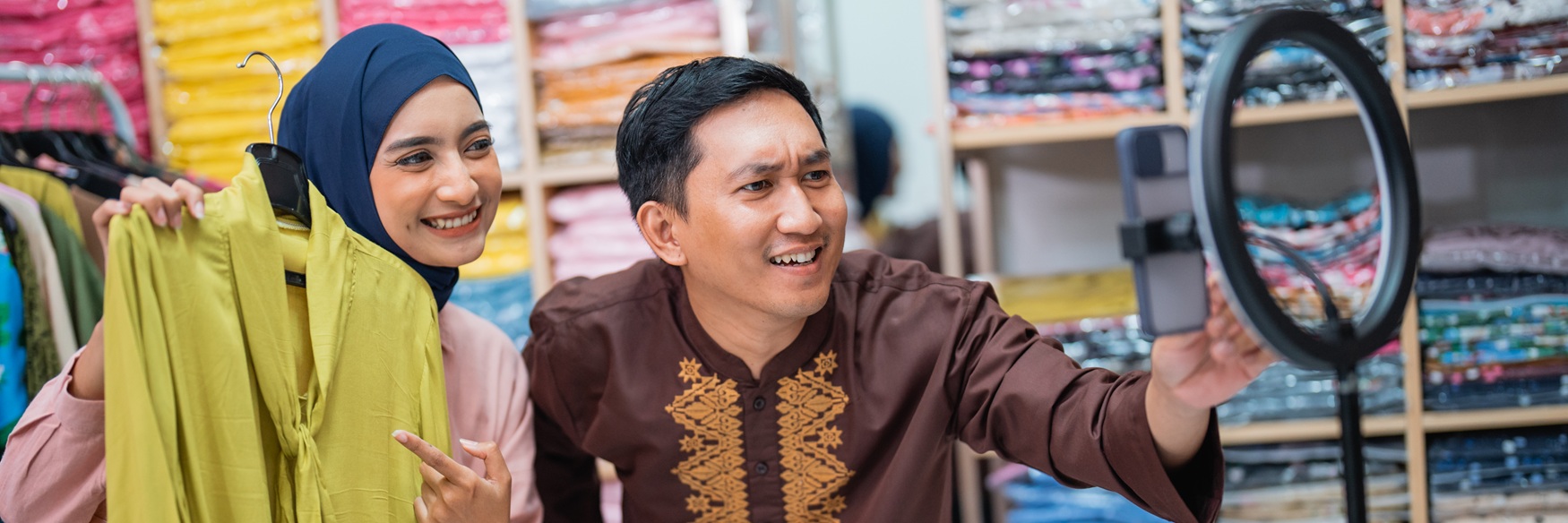 Malaysian retailers doing a live online sale